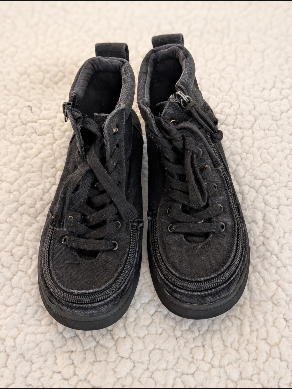 Great Condition: Billy Classic Lace High w/ Zipper Kids 4